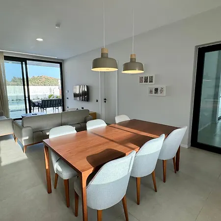 Ashta - Nora Fethiye