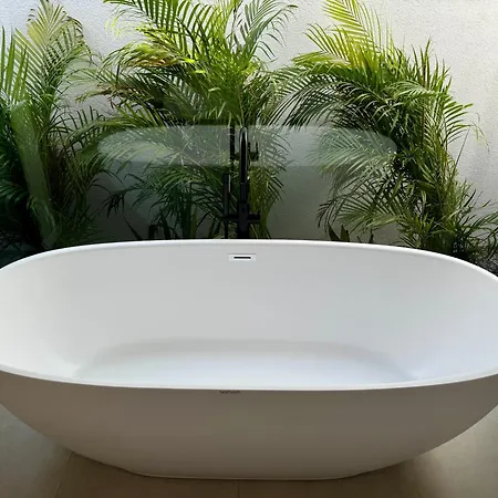 Ashta - Nora 페티예